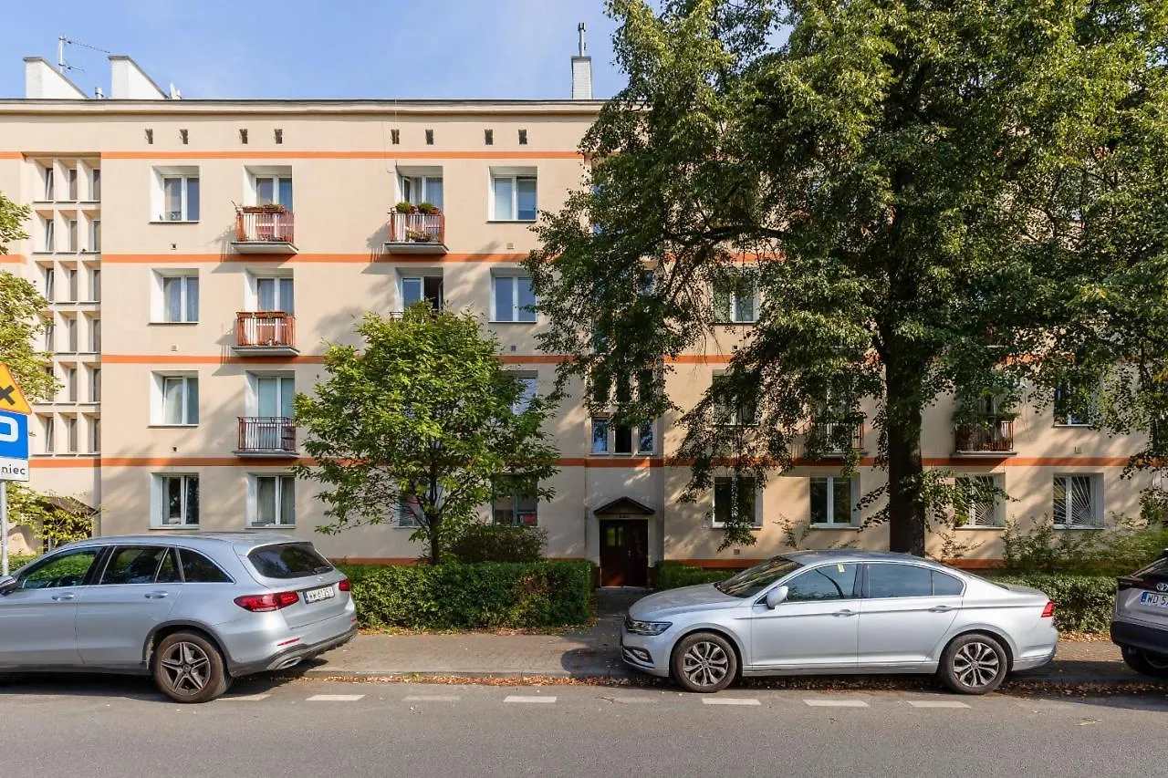 Roomy Apartment Oczapowskiego In Bielany By Noclegi Renters 바르샤바 0*,  폴란드